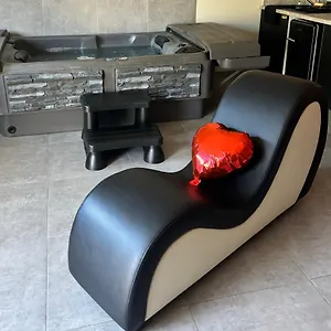 Hébergement de vacances L'eden House : Maison Spécial Couple Avec Jacuzzi, Carpentras